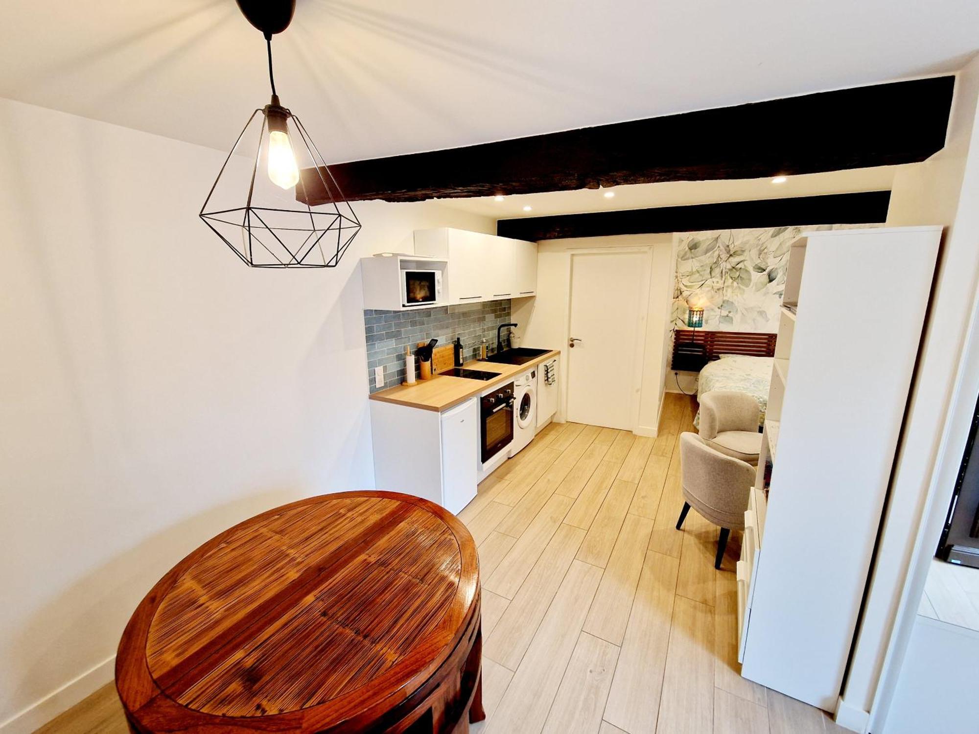 Studio Entierement Equipe Cailloux-sur-Fontaines Exterior foto